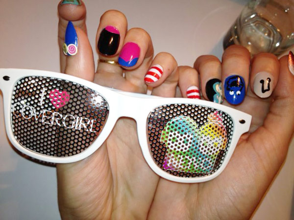 CoverGirl Outlast Stay Brilliant Nail Gloss
