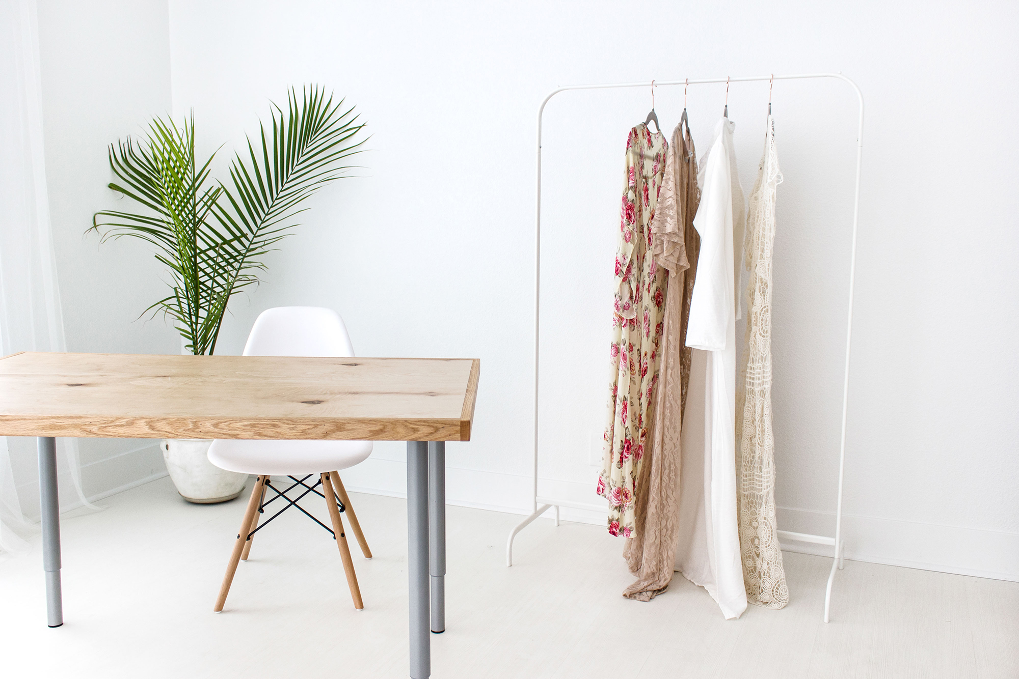 fashion style trends clothing rack