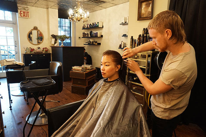 LP of Ryan Darius Salon