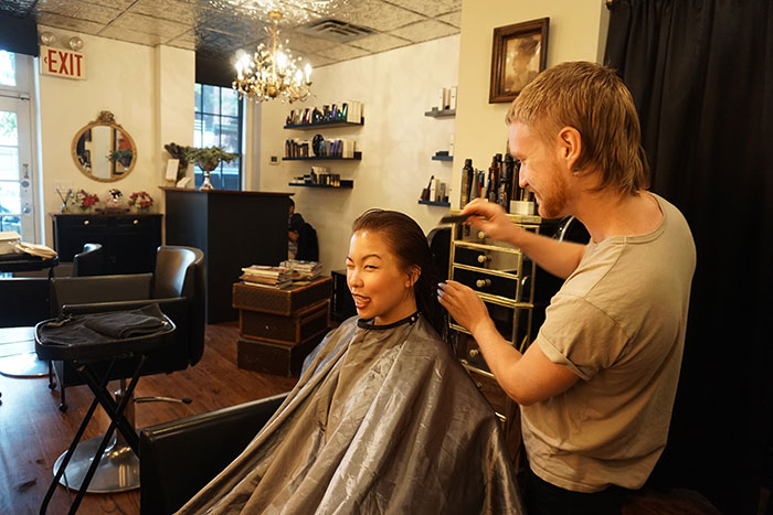 LP of Ryan Darius Salon