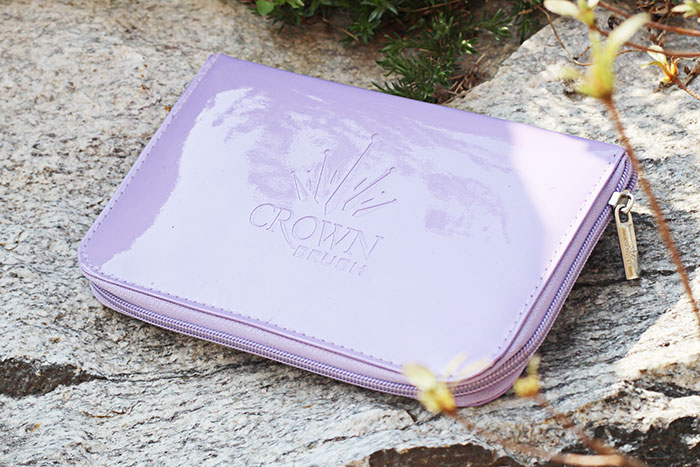 Crown Brush HD Set with Mirror & Tweezer