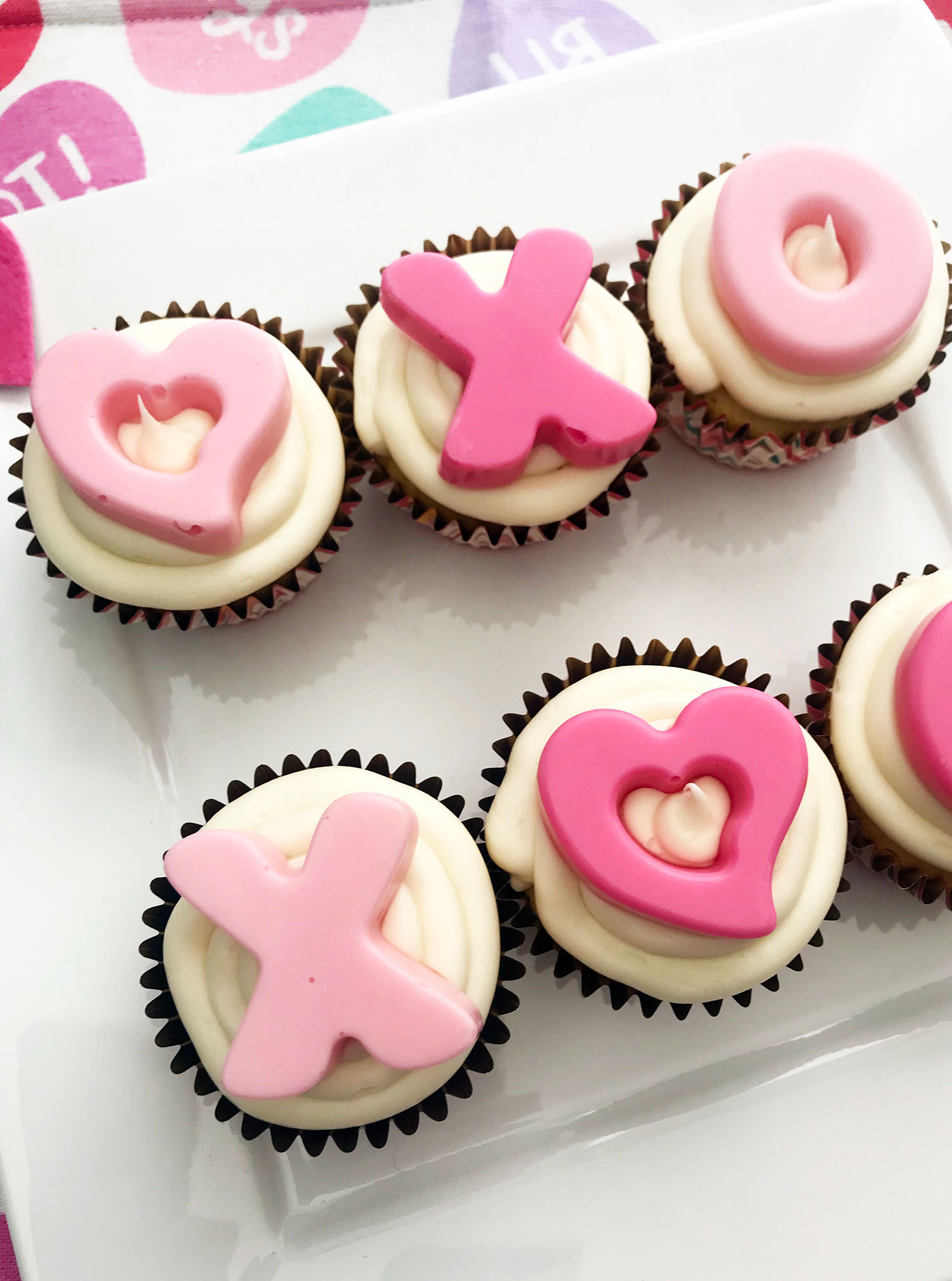 xo cupcakes