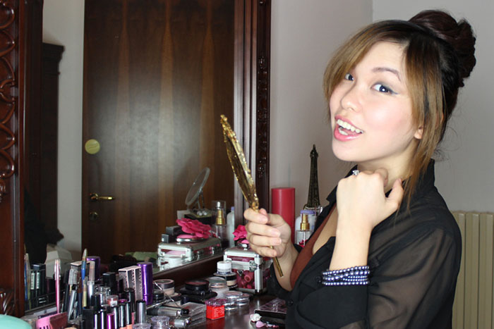 Angela Ricardo model makeup artist blogger
