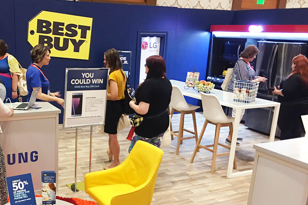 Best Buy Booth BlogHer