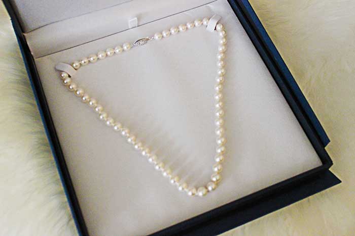 THE PEARL SOURCE 7-8mm AAAA Quality White Freshwater Cultured Pearl Necklace for Women with Magnetic clasp in 20 Matinee Length