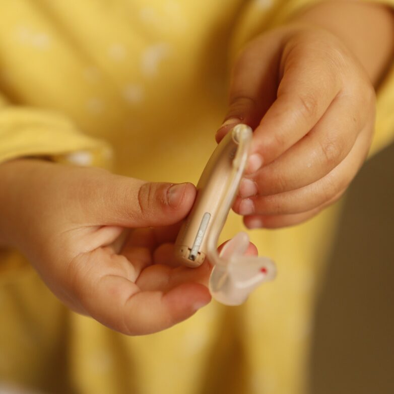 4 Tips for Choosing The Right Hearing Aid