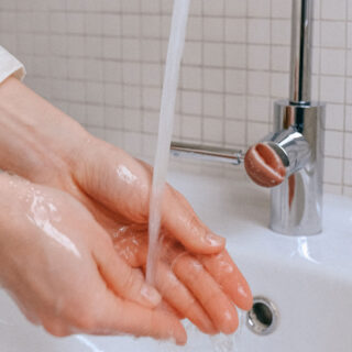 6 Easy Ways To Freshen Up Your Bathroom