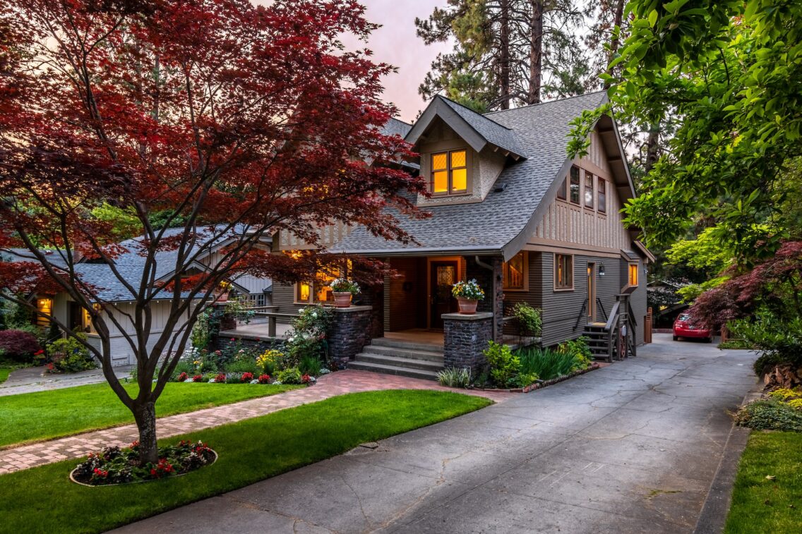 5 Fun Ways To Transform Your Front Yard
