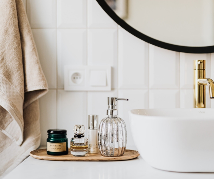 6 Easy Ways To Freshen Up Your Bathroom