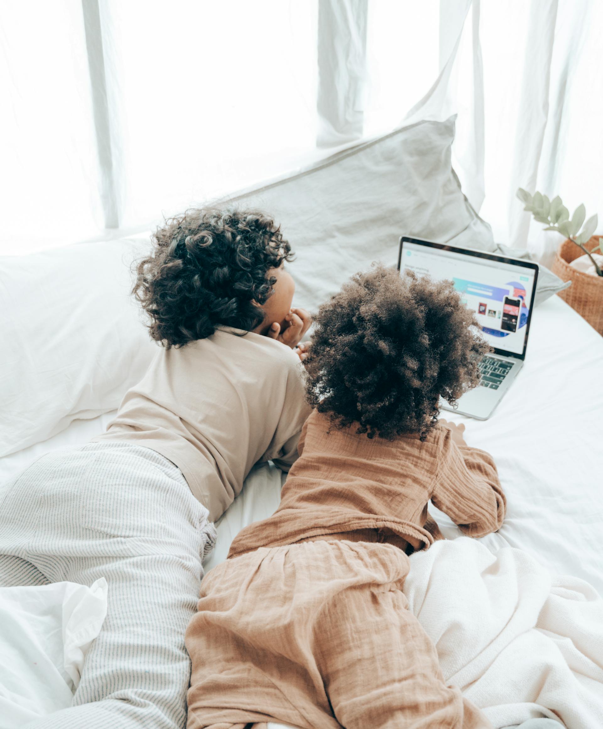 screen time, screentime, gadget, gadgets, games, gamer, gamer girl, gamer boy, tablet, devices, console, gaming