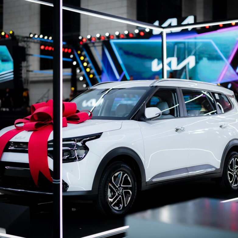 What to Look for When Purchasing a Vehicle: A Buyer’s Checklist