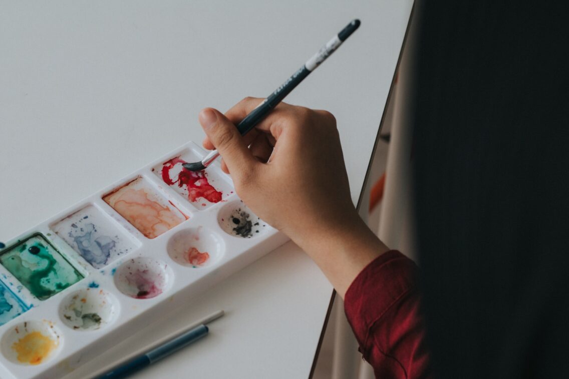 Tips to Start an In-Home Art and Craft Business
